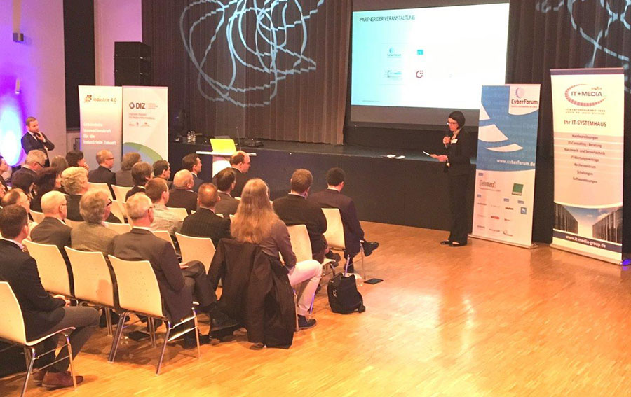 Dr. Christiane Klobasa beim 1. IT-Sicherheitstag
